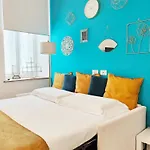 アパート Flat Tiffany トリエステ